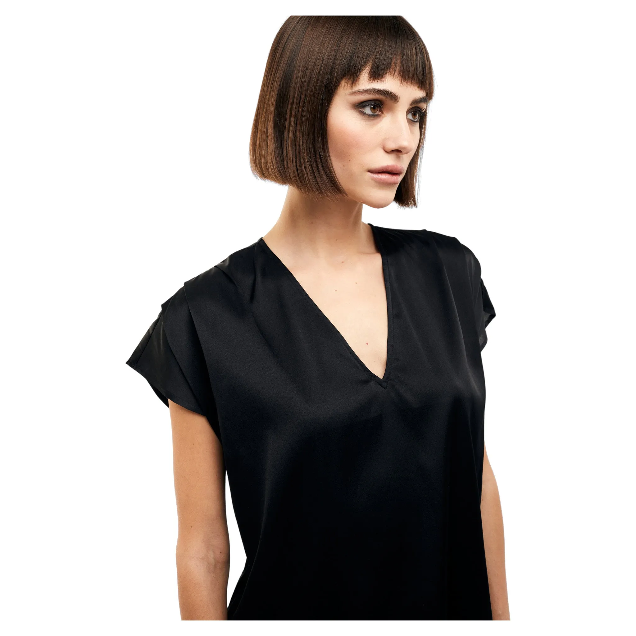 Almond - Black