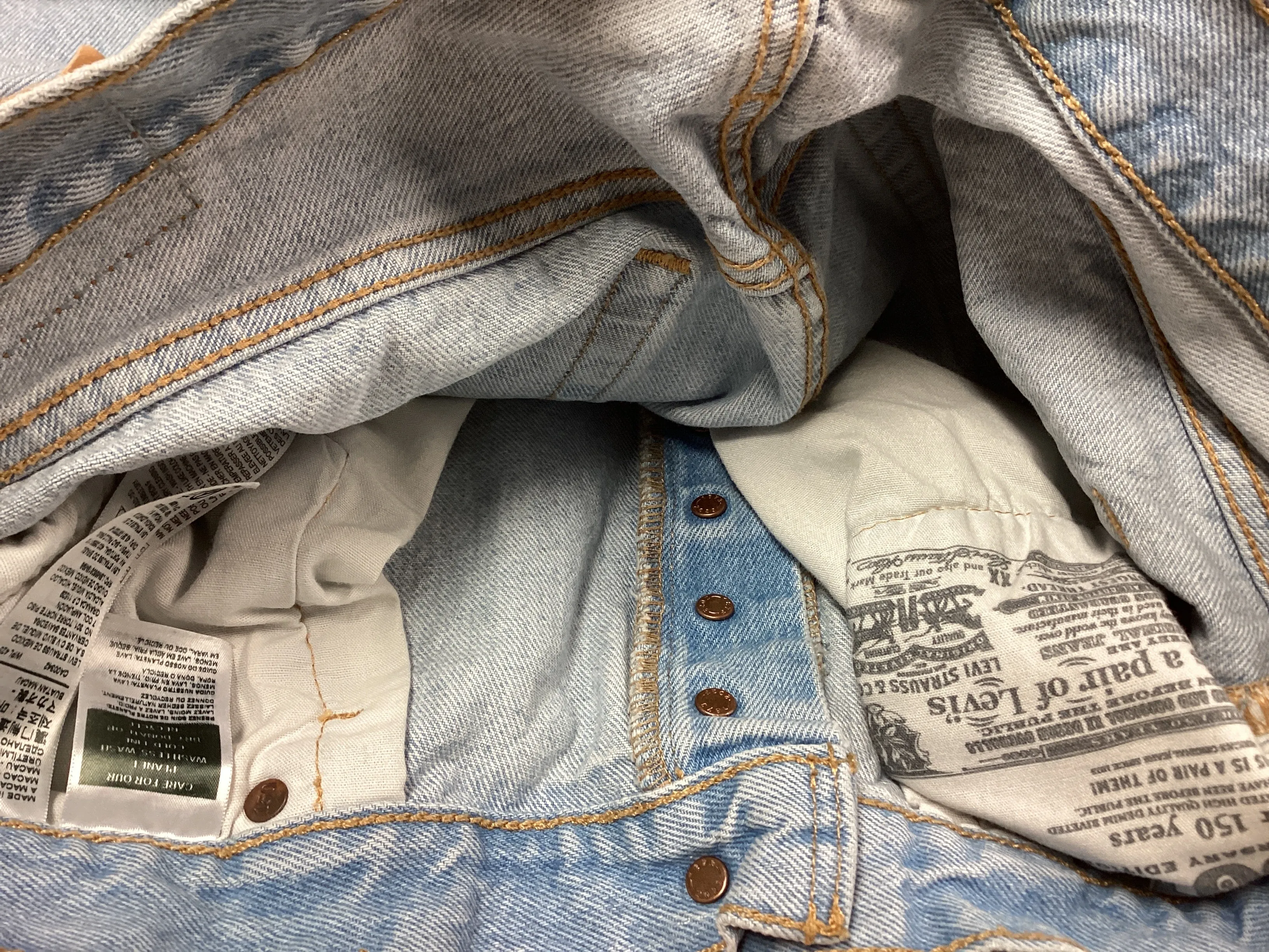 Jeans Wide Leg By Levis  Size: 14