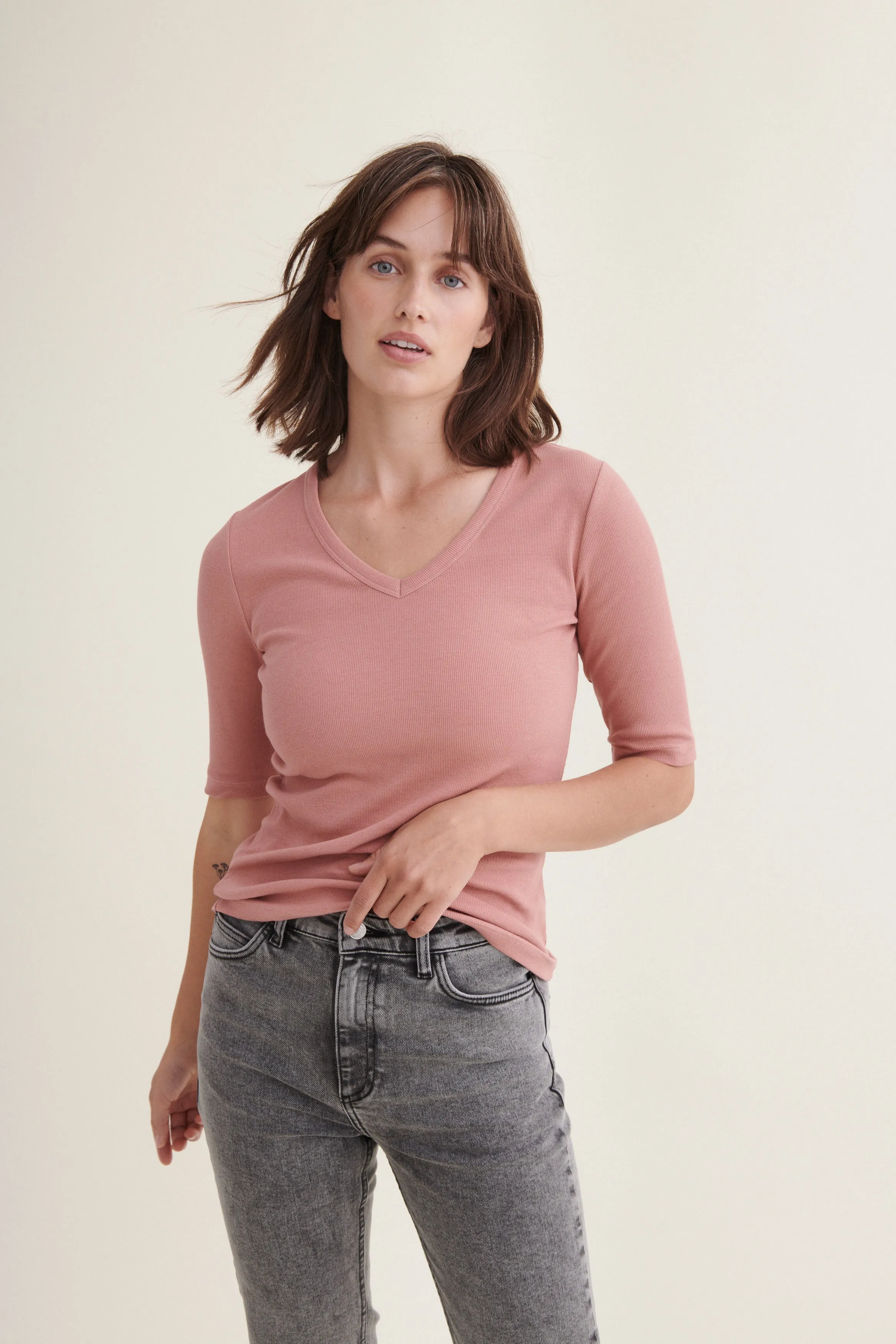Ludmilla V-Neck - Old Rose