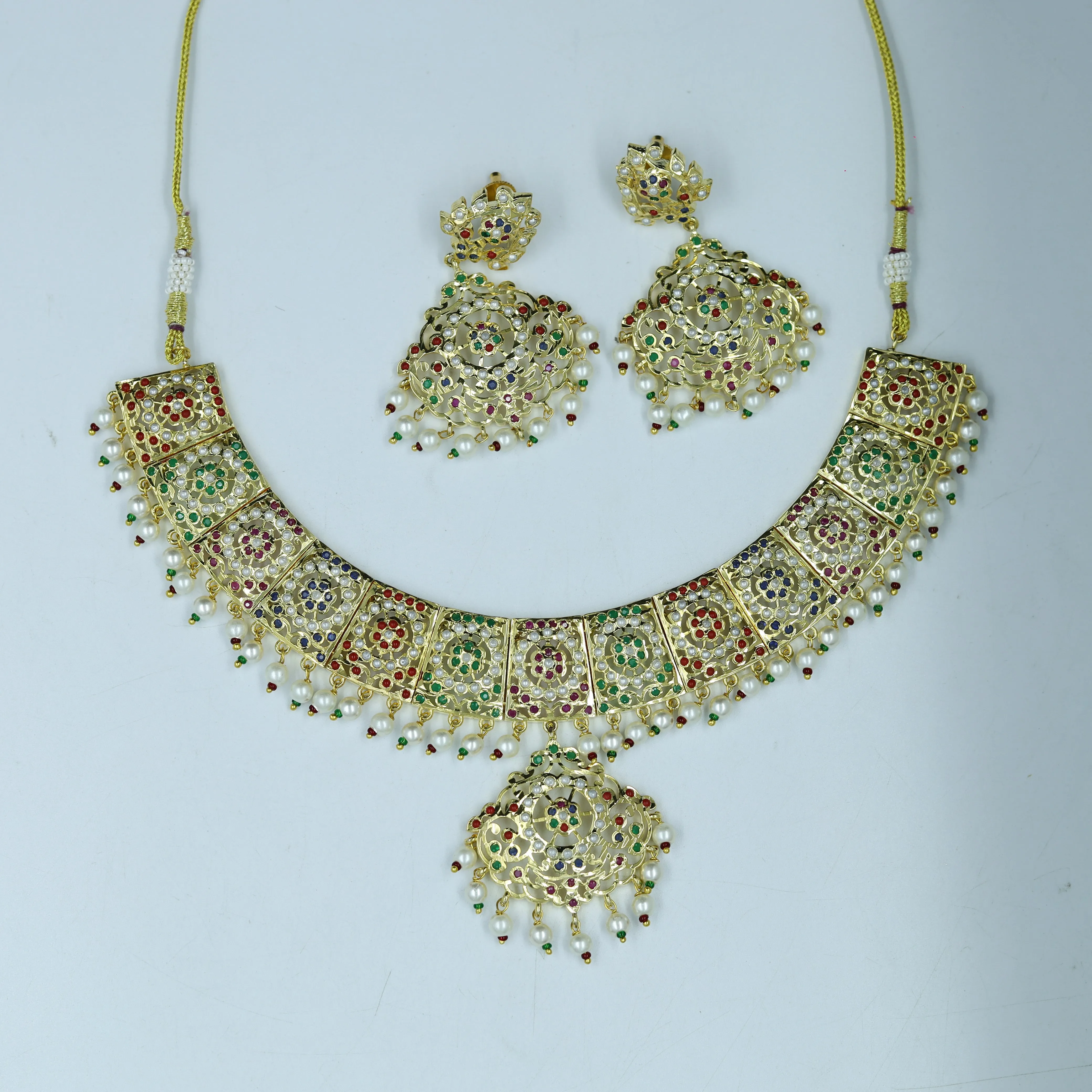 Round Neck Jadau Necklace Set 11544-65