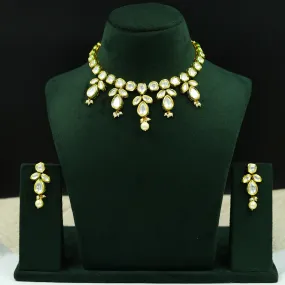 Round Neck Kundan Necklace Set 12191-28