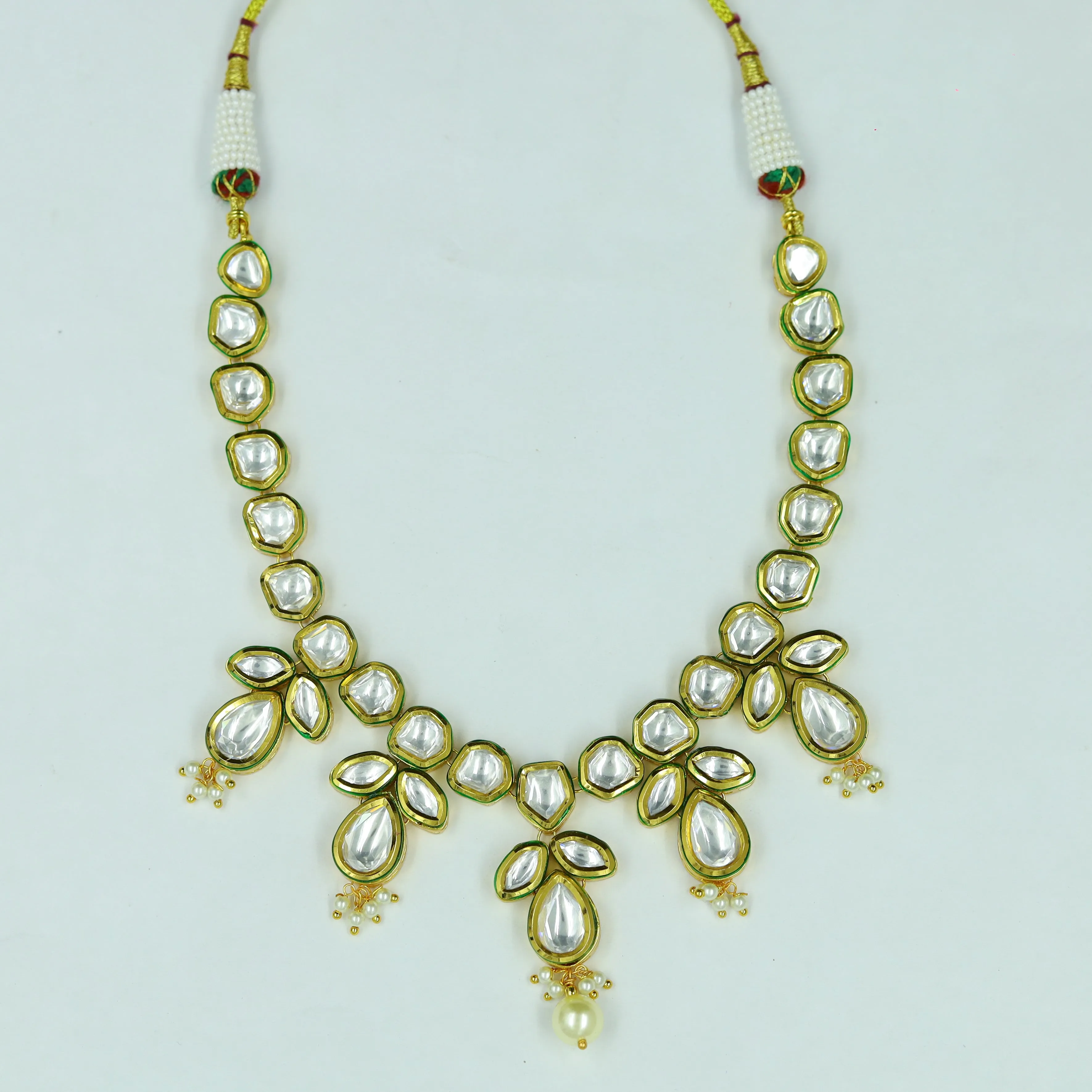 Round Neck Kundan Necklace Set 12191-28