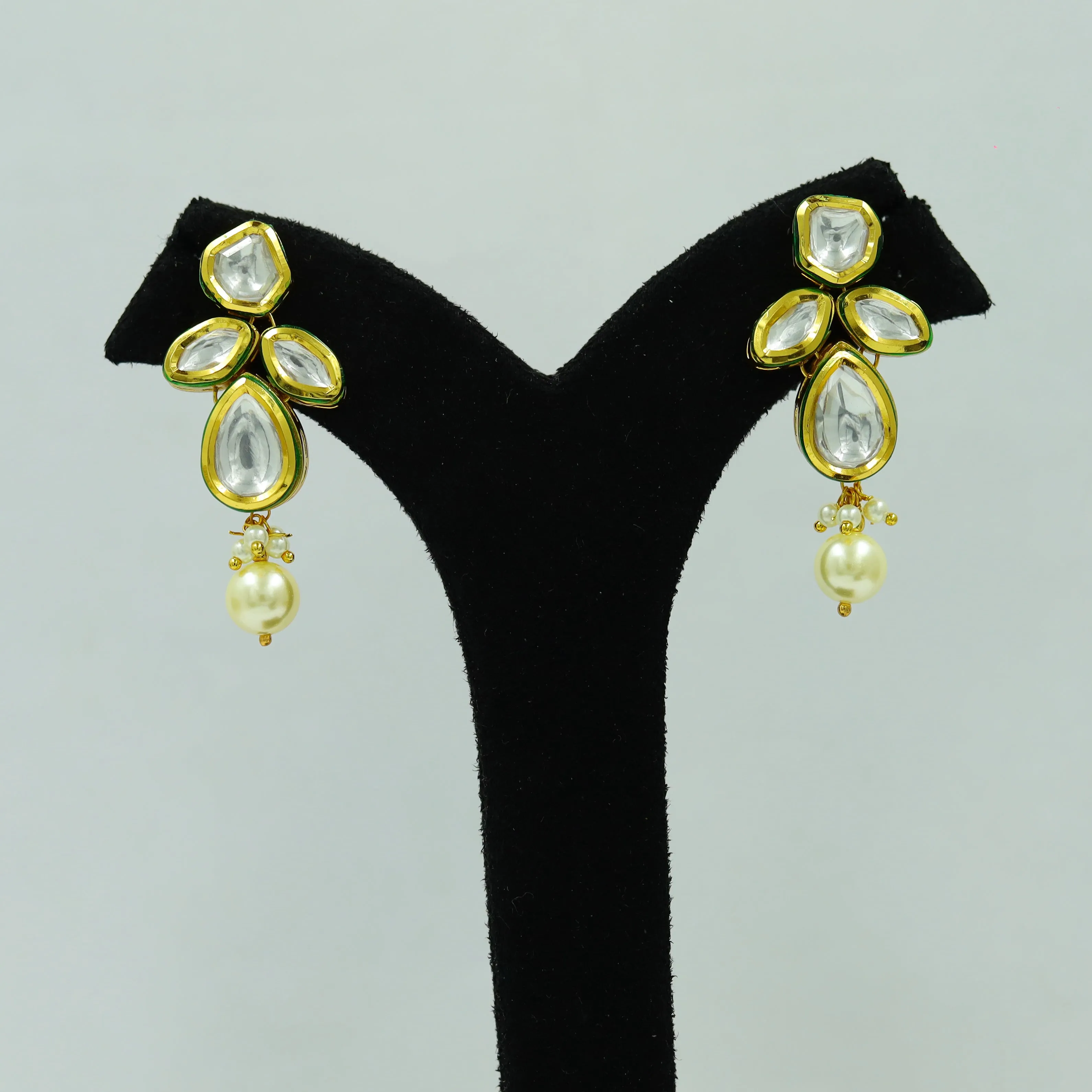 Round Neck Kundan Necklace Set 12191-28